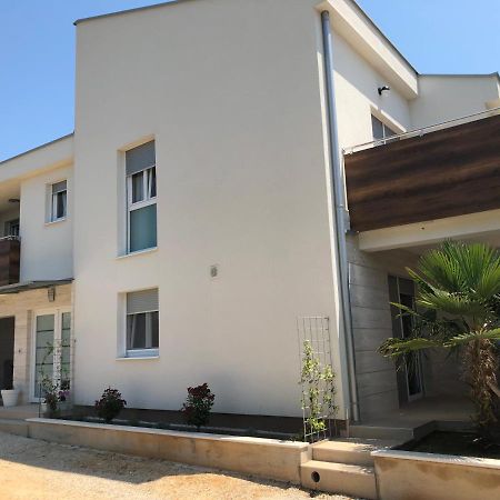 Apartmani Gavran Sukosan Luaran gambar